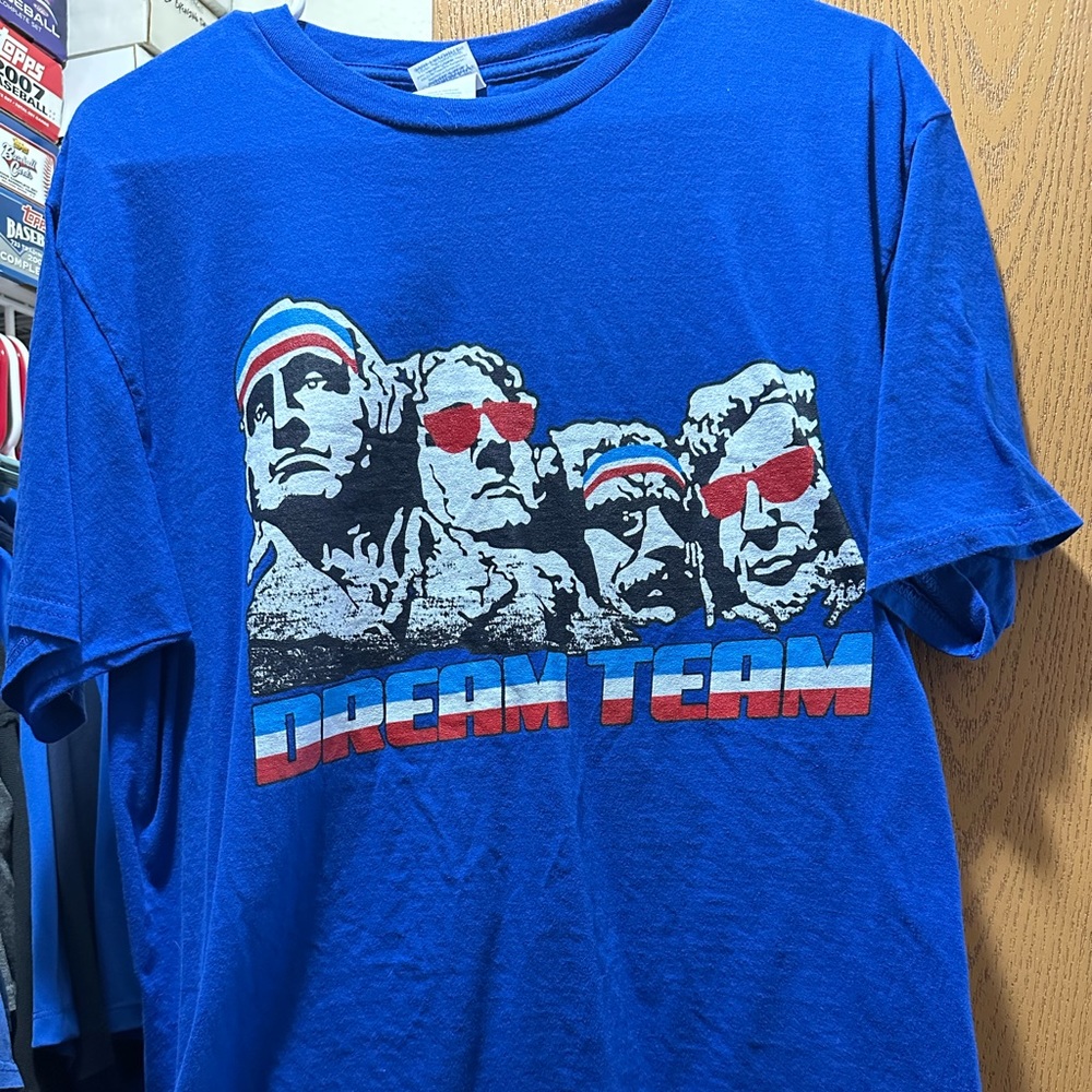 Men’s Patriotic Dream Team Shirt L